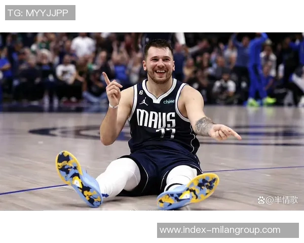 东契奇体重反弹双下巴现身腰腹部游泳圈引发关注