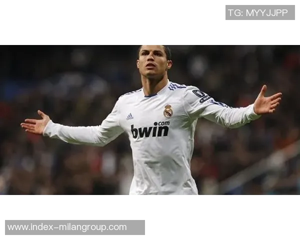 法尔克透露皇马切尔西争夺帕球员拜仁续约面临签字费困扰